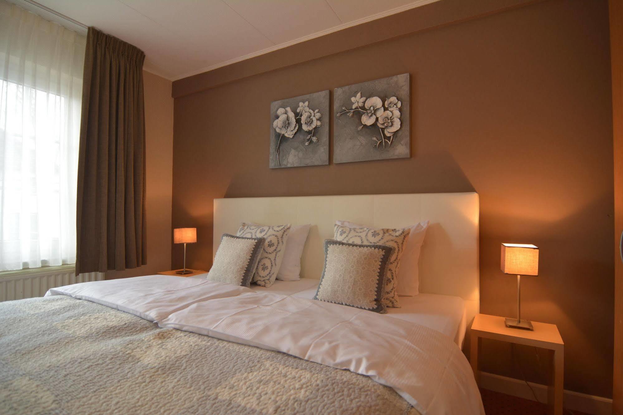 Aparthotel Ons إيبين المظهر الخارجي الصورة